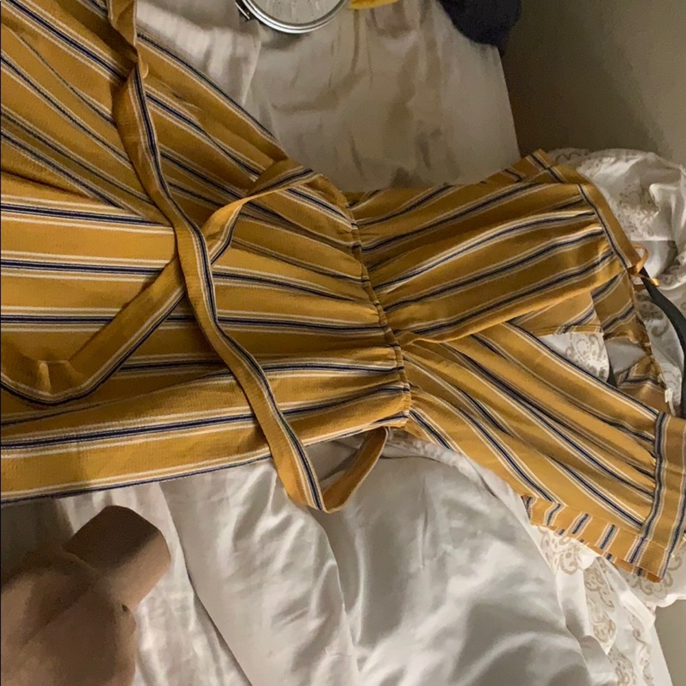 One piece - Picture 3 of 3